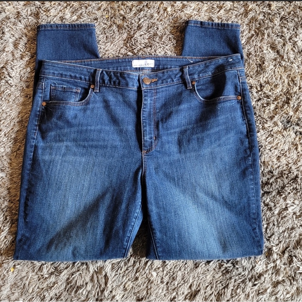 LOFT Curvy Skinny Plus Sized Dark
Wash Jeans